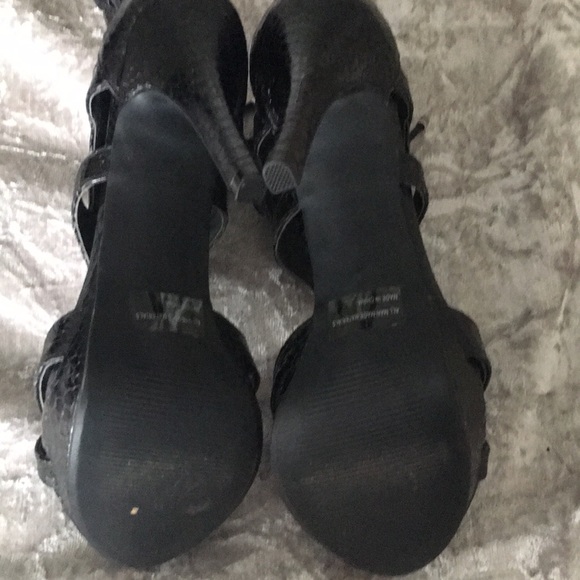 Lace up heels - Picture 3 of 3